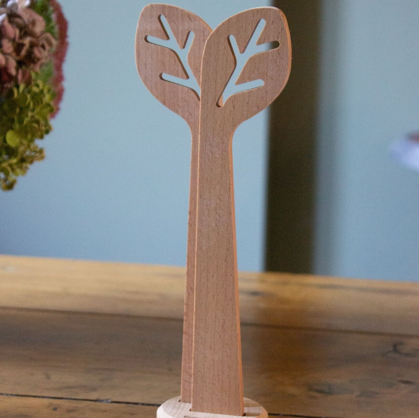 Salad cutlery in oiled solid beech wood