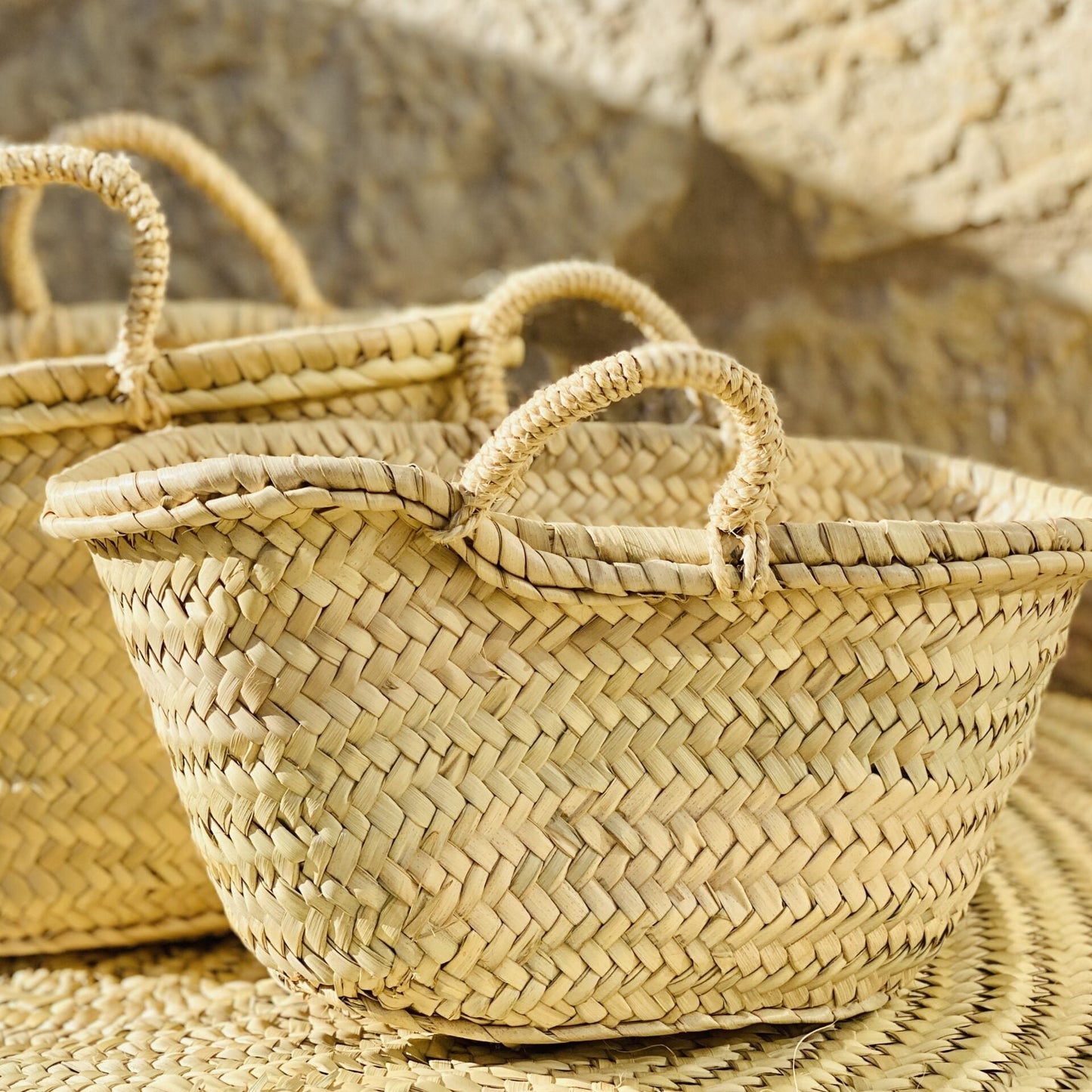 PALM BASKET WITH PITA HANDLE